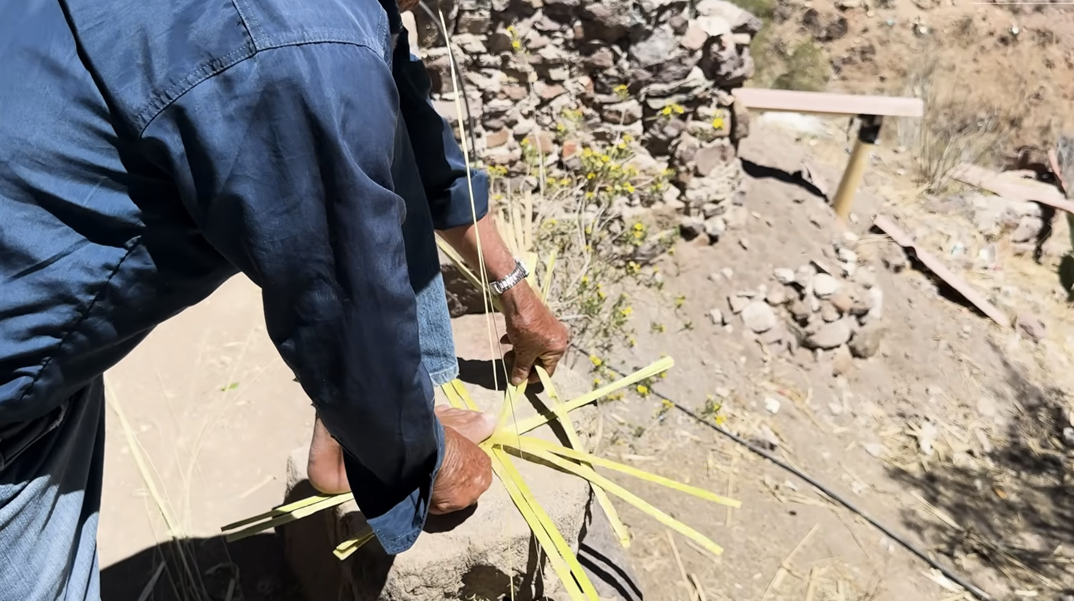 Elaboración de sombreros de carrizo